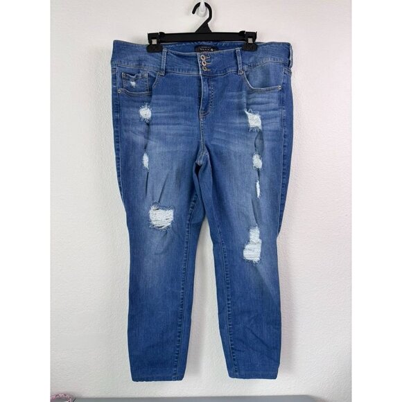 Torrid women's 22R medium wash distressed high rise jegging stretch skinny jeans - Picture 1 of 8